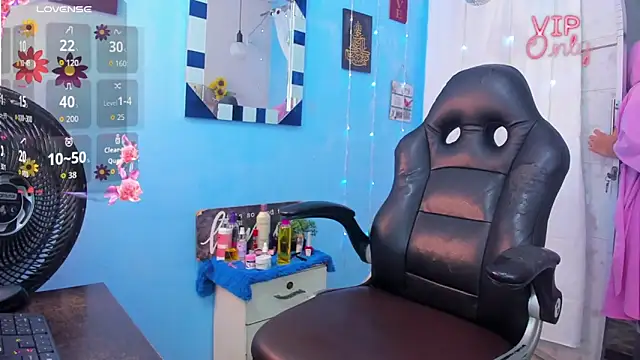 Snapshot of SamiraAwada chatting on 02-27-26, 06:52 SamiraAwada online show from 02-27-26, 06:52