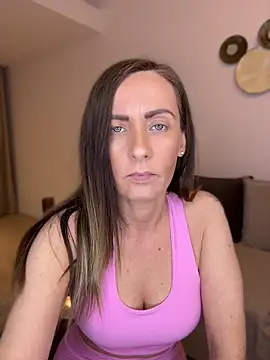 DivineAmely online show from 05-01-26, 06:34