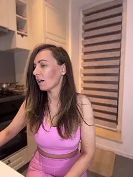 DivineAmely online show from 05-03-26, 05:52