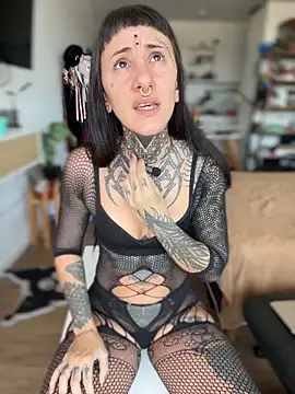 Snapshot of xsadtanas chatting on 02-27-26, 04:40 xsadtanas online show from 02-27-26, 04:40