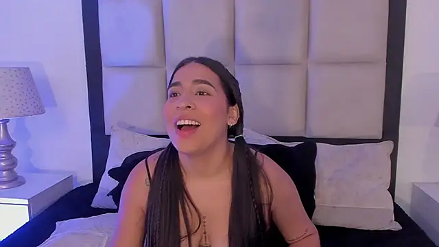 Snapshot of SussyFox chatting on 03-02-26, 01:18 SussyFox online show from 03-02-26, 01:18