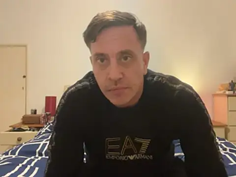 malcolm2334 online show from 04-03-26, 06:39