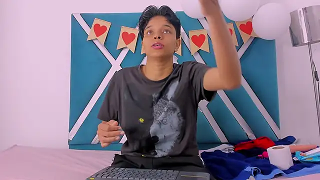 Snapshot of natasha_and_zoe chatting on 02-22-26, 05:55 natasha and zoe online show from 02-22-26, 05:55