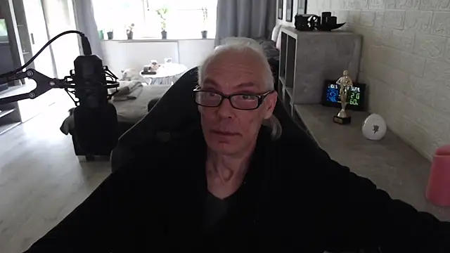KoelnKoeln online show from 05-10-26, 03:50
