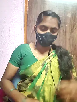 Snapshot of Tamil_Hot_Shana chatting on 02-09-26, 05:06 Tamil Hot Shana online show from 02-09-26, 05:06