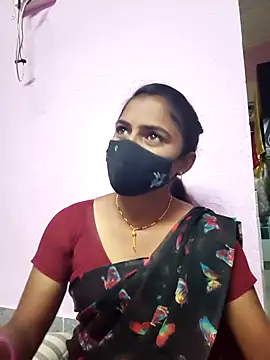 Snapshot of Tamil_Hot_Shana chatting on 02-18-26, 04:41 Tamil Hot Shana online show from 02-18-26, 04:41