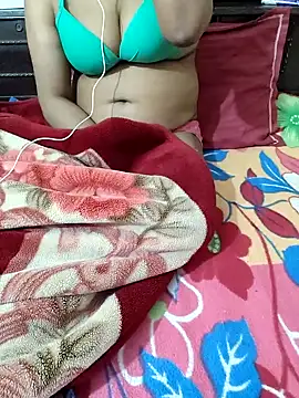 Snapshot of Red_Wine444 chatting on 02-20-26, 07:47 Red Wine444 online show from 02-20-26, 07:47