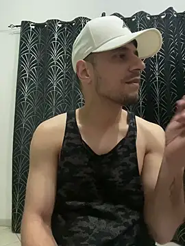 alessand180521 online show from 02-17-26, 10:38