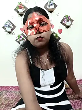 Nuty Hoty online show from 03-19-26, 02:59