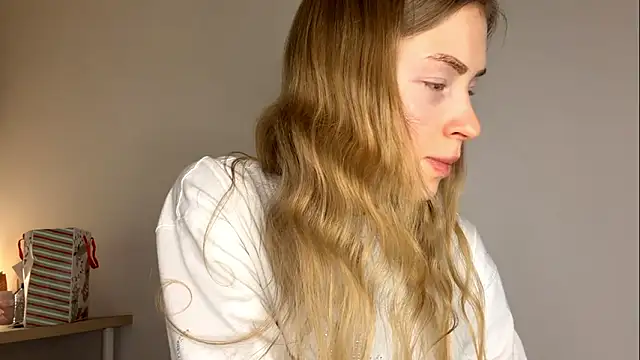 Snapshot of Flexiblegirl chatting on 02-01-26, 04:05 Flexiblegirl online show from 02-01-26, 04:05