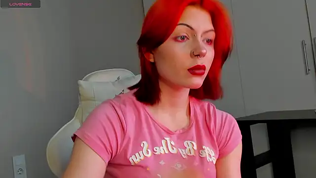 Snapshot of Leah_Castro chatting on 02-09-26, 04:05 Leah Castro online show from 02-09-26, 04:05