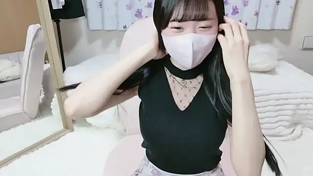 Snapshot of MOE_o0 chatting on 02-25-26, 09:08 MOE o0 online show from 02-25-26, 09:08