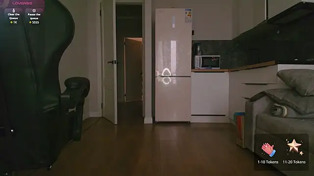 Snapshot of jjasleen0 chatting on 02-05-26, 03:33 jjasleen0 online show from 02-05-26, 03:33