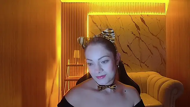 Snapshot of sofia_nova_tf chatting on 02-05-26, 01:27 sofia nova tf online show from 02-05-26, 01:27