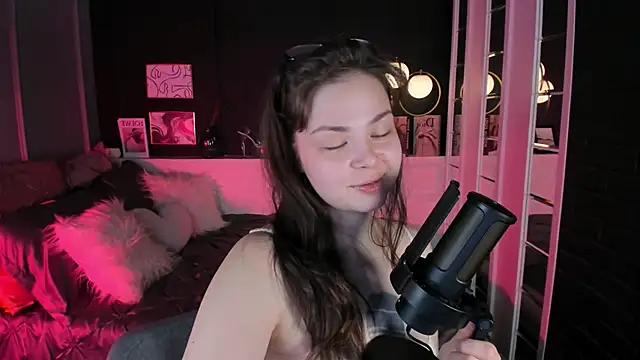 Maykinkya online show from 03-11-26, 02:01