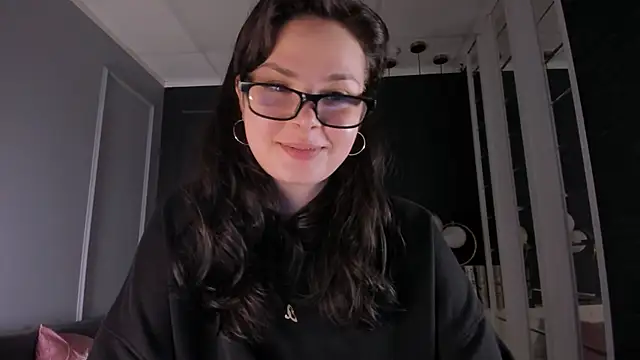 Maykinkya online show from 04-15-26, 07:58