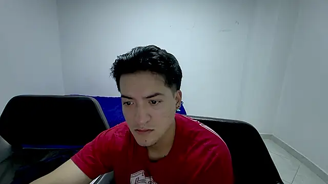 Snapshot of RoseSinsDonViktor chatting on 02-03-26, 11:15 RoseSinsDonViktor online show from 02-03-26, 11:15