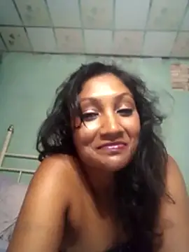 Snapshot of sexykajol2001 chatting on 08-03-26, 10:46 sexykajol2001 online show from 08-03-26, 10:46