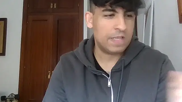 Snapshot of poliakovxx chatting on 05-11-26, 10:21 poliakovxx online show from 05-11-26, 10:21