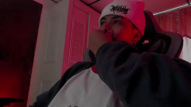 D3v1L88 online show from 02-01-26, 06:39