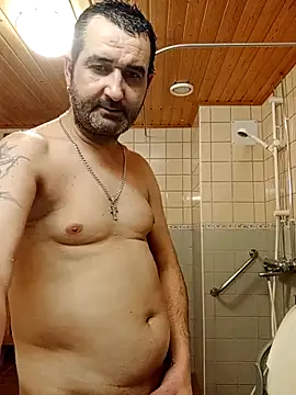 Snapshot of markostoitchev12 chatting on 12-22-25, 10:12 markostoitchev12 online show from 12-22-25, 10:12