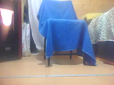 Snapshot of Luanatrav1 chatting on 02-11-26, 09:42 Luanatrav1 online show from 02-11-26, 09:42