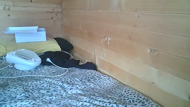 Luanatrav1 online show from 03-03-26, 12:44