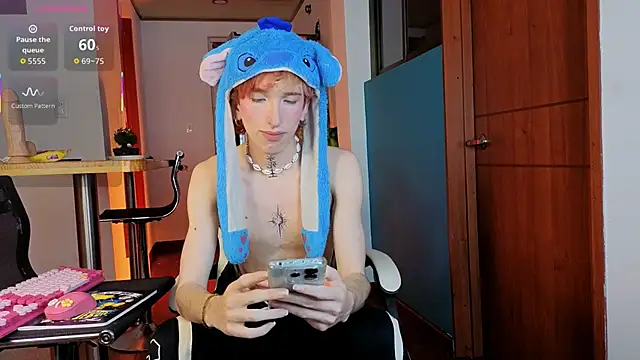 golden twink  online show from 02-05-26, 05:56