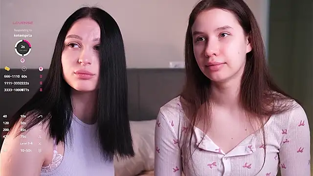 Snapshot of ZofiaSoshnik chatting on 02-15-26, 07:51 ZofiaSoshnik online show from 02-15-26, 07:51