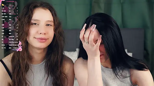 Snapshot of ZofiaSoshnik chatting on 02-22-26, 06:35 ZofiaSoshnik online show from 02-22-26, 06:35