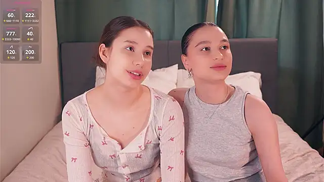 Snapshot of ZofiaSoshnik chatting on 03-02-26, 09:05 ZofiaSoshnik online show from 03-02-26, 09:05