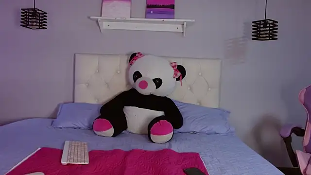 Snapshot of VelvetRosss chatting on 02-25-26, 06:39 VelvetRosss online show from 02-25-26, 06:39