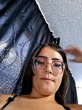 Snapshot of the_lagoon_girl chatting on 02-17-26, 08:59 the lagoon girl online show from 02-17-26, 08:59