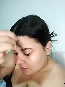 Snapshot of SamanthaStonee chatting on 02-17-26, 10:27 SamanthaStonee online show from 02-17-26, 10:27