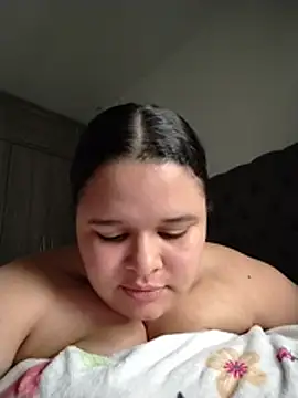 Snapshot of SamanthaStonee chatting on 07-19-26, 07:17 SamanthaStonee online show from 07-19-26, 07:17