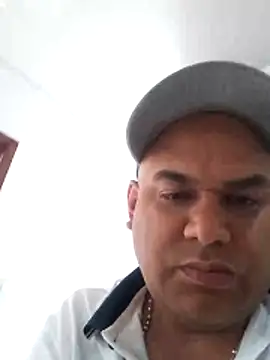 Snapshot of wessAndSandri chatting on 02-13-26, 07:54 wessAndSandri online show from 02-13-26, 07:54