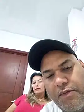 Snapshot of wessAndSandri chatting on 02-17-26, 08:04 wessAndSandri online show from 02-17-26, 08:04