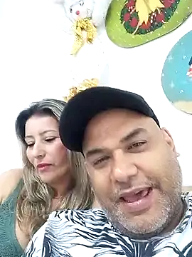 Snapshot of wessAndSandri chatting on 02-19-26, 08:05 wessAndSandri online show from 02-19-26, 08:05