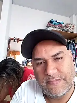 wessAndSandri online show from 04-14-26, 07:42