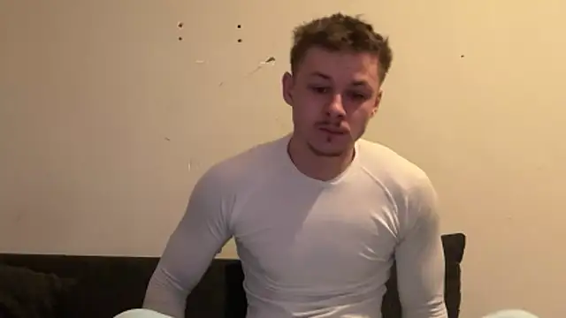 Snapshot of Lucas328706 chatting on 02-14-26, 11:40 Lucas328706 online show from 02-14-26, 11:40