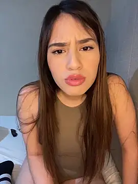 Snapshot of romyamo chatting on 02-13-26, 05:36 romyamo online show from 02-13-26, 05:36