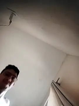 Snapshot of matheusalvesba chatting on 03-22-26, 06:44 matheusalvesba online show from 03-22-26, 06:44