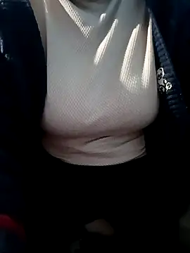 Snapshot of Tulip_ii chatting on 02-15-26, 03:14 Tulip ii online show from 02-15-26, 03:14