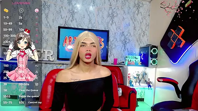 Snapshot of Karol_Vanessa__ chatting on 05-04-26, 12:01 Karol Vanessa online show from 05-04-26, 12:01