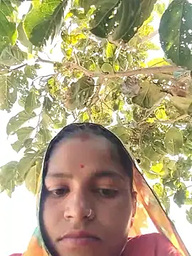 Snapshot of Gungun_thakur chatting on 02-11-26, 07:57 Gungun thakur online show from 02-11-26, 07:57