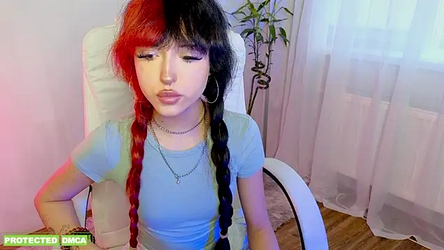 Snapshot of __Amiraa chatting on 02-22-26, 01:09 Amiraa online show from 02-22-26, 01:09