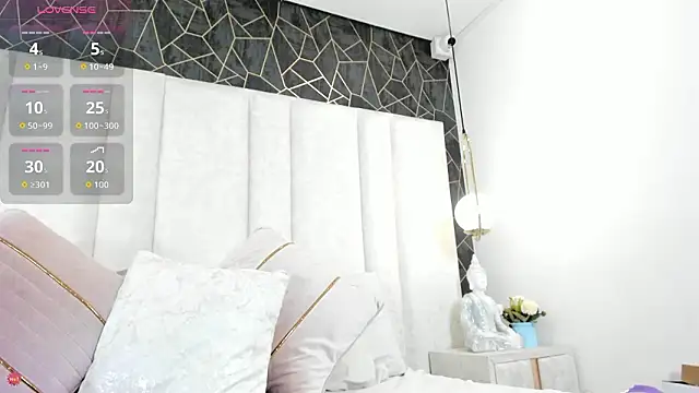 Snapshot of zoe_marcus chatting on 02-02-26, 04:44 zoe marcus online show from 02-02-26, 04:44