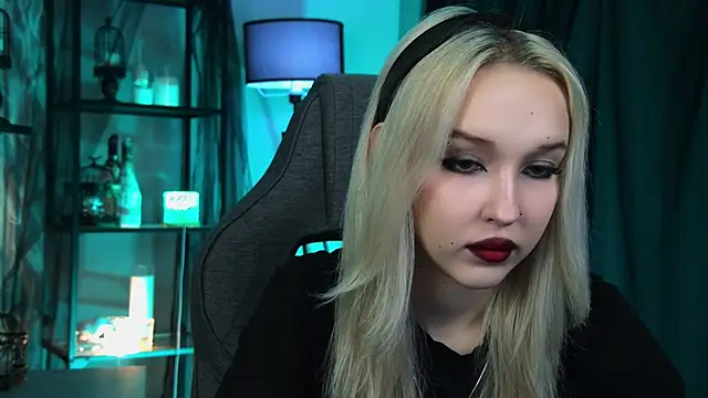 Snapshot of MaoqiBeverly chatting on 02-21-26, 05:25 MaoqiBeverly online show from 02-21-26, 05:25