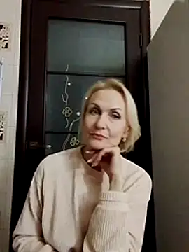 Snapshot of MichelleSolis chatting on 03-02-26, 08:15 MichelleSolis online show from 03-02-26, 08:15