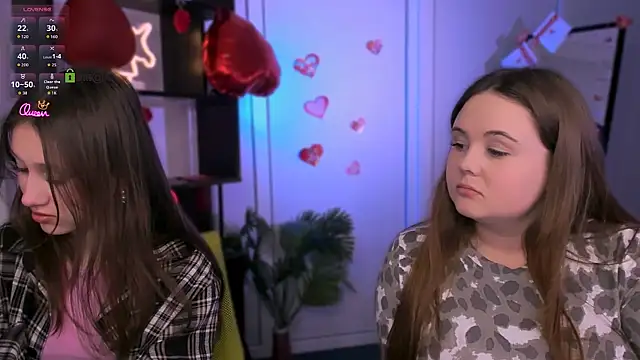 Snapshot of arianaa_cat chatting on 02-24-26, 11:47 arianaa cat online show from 02-24-26, 11:47